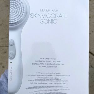 Mary Kay SkinVigorate Sonic Skin Brush NWT